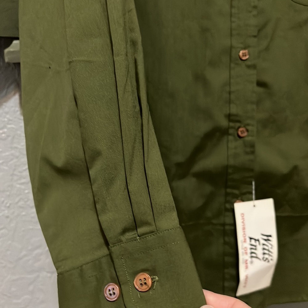 NWT witt’s end size M green long sleeves t shirt - Picture 5 of 5